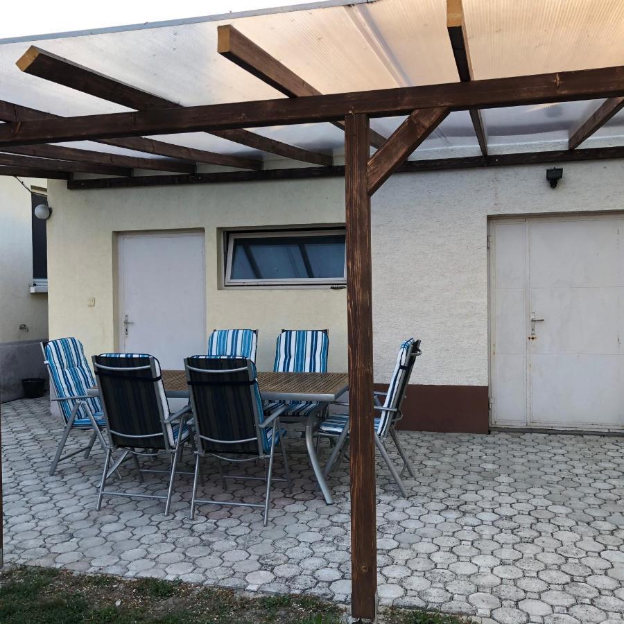 Elvira Vendeghaz Apartment Kisbodak Exterior photo